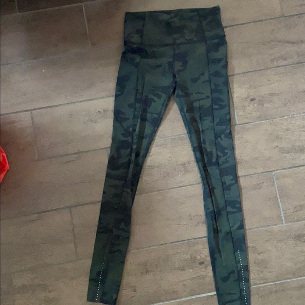 fast and free incognito camo multi gator green